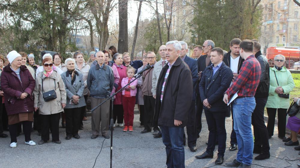 Волгоградские коммунисты провели митинг против ухудшения жизни жителей города