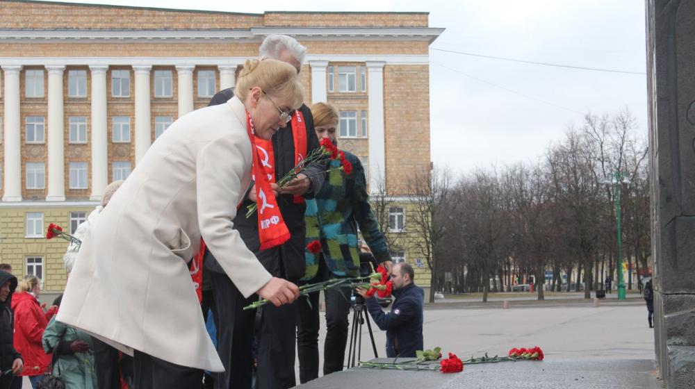 Новгородские коммунисты провели мероприятия, посвященные Дню рождения В.И. Ленина