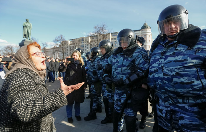 По страницам газеты «Советская Россия»: «Мы злые, и настроение у нас так себе»