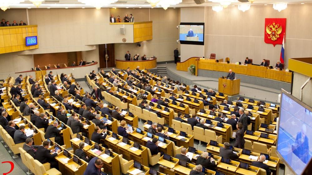 Во время отчета Правительства РФ в Госдуме за 2016 год Д.А. Медведев ответил на пять вопросов депутатов фракции КПРФ