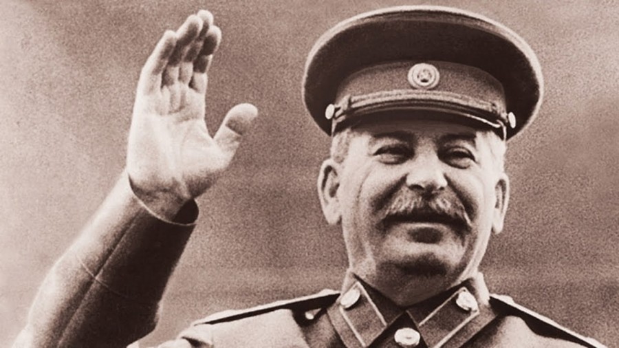Сталин вышел на первое место в списке самых великих людей человечества