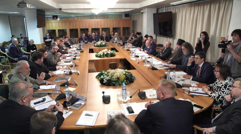 Межфракционная группа депутатов Госдумы по защите христианских ценностей обсудила деятельность деструктивных сект