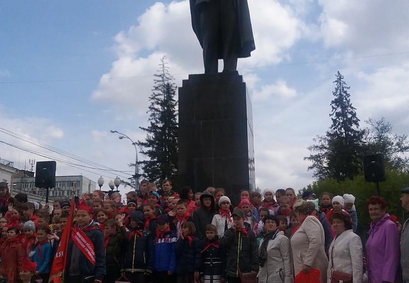 Почти пятьдесят иркутских школьников дали 19 мая пионерскую клятву