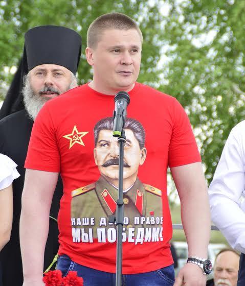 Волгоградская область. День Победы в городе Волжском коммунисты отметили шествием бессмертного полка и общегородским памятным митингом