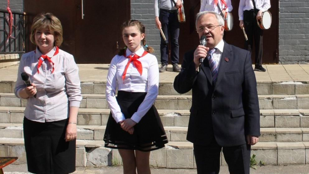 В школах Ярославля ширятся ряды пионеров