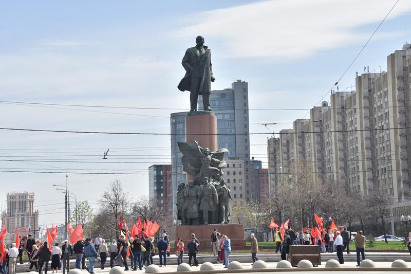 1 мая, в День международной солидарности трудящихся в Москве прошли шествие и митинг