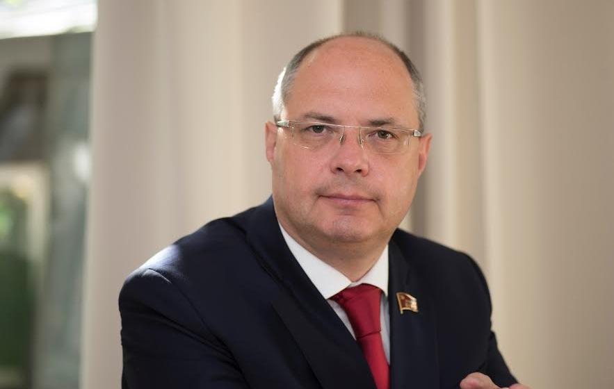 Сергей Гаврилов: Материнский труд нужно приравнять к работе госслужащего