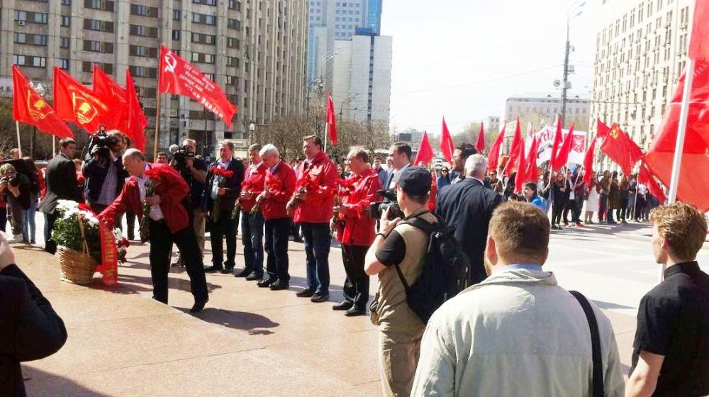 Тульские молодые коммунисты приняли активное участие в первомайской демонстрации в Москве