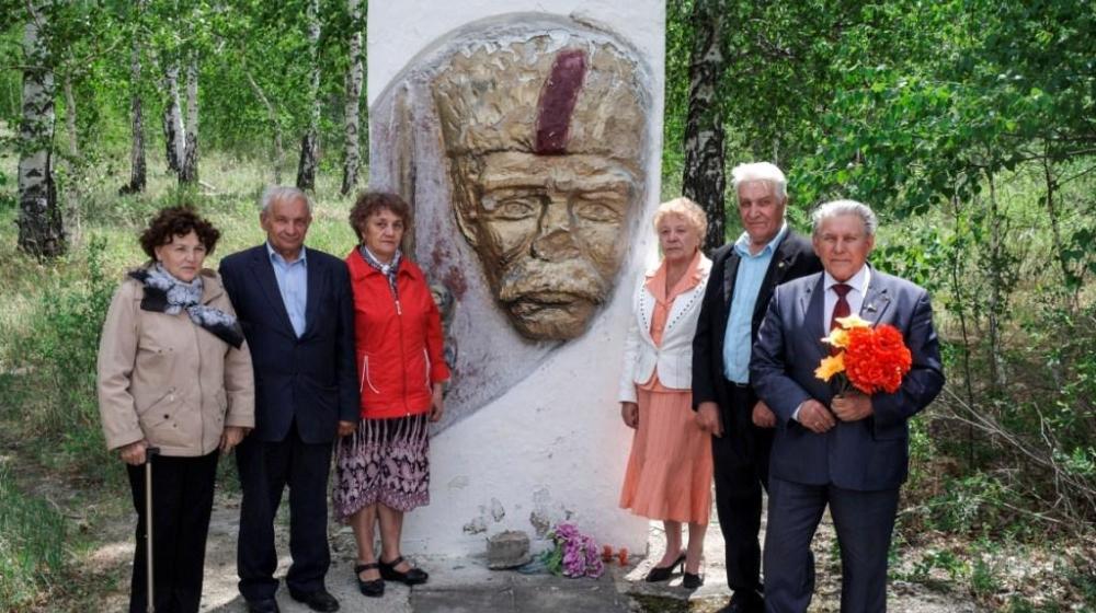 Забайкальский край. Чтобы помнили внуки: митинг к 100-летию Великого Октября прошёл в Старых Ключах
