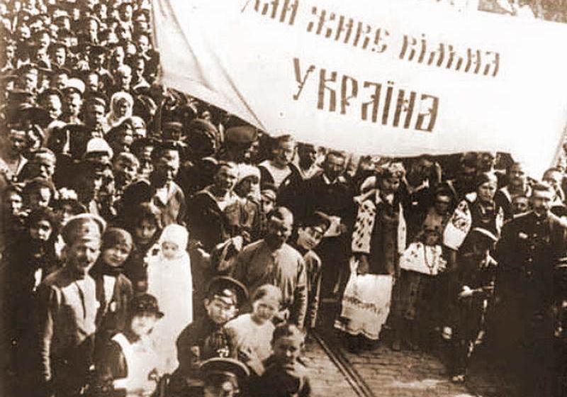 Проект KPRF.RU "Хроника революции". 9 июня 1917 года: Идет работа над законом о выборах в Учредительное собрание, начались выборы в районные Думы