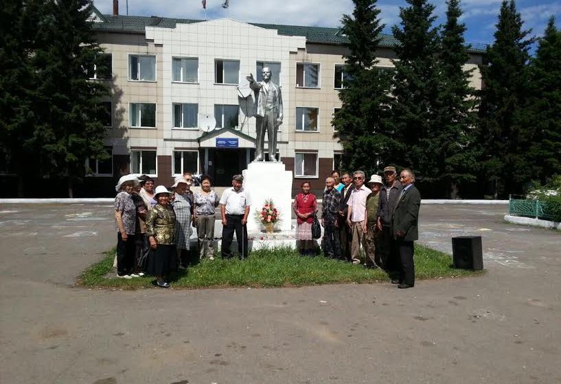 Тувинские коммунисты отреставрировали еще один памятник Ленину