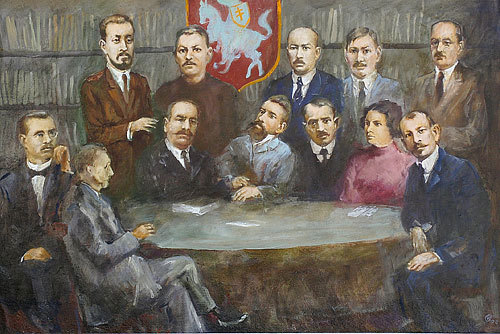 Проект KPRF.RU "Хроника революции". 19 июня 1917 года: На съезде Советов продолжаются прения об отношении к Временному правительству, большевики провели заседание по вопросу проведения демонстрации рабочих и солдат