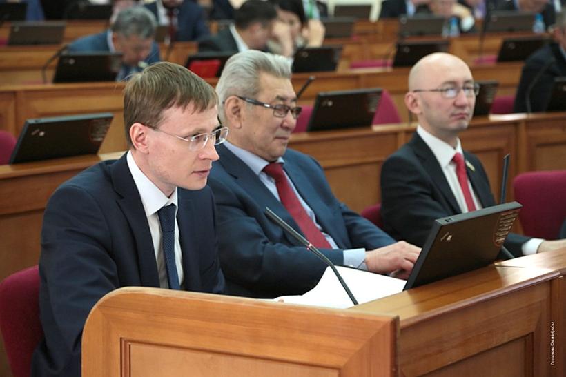 Республика Бурятия. «Команда Цыденова собирала подписи в поддержку выдвижения кандидатов от ЛДПР и «Коммунистов России»