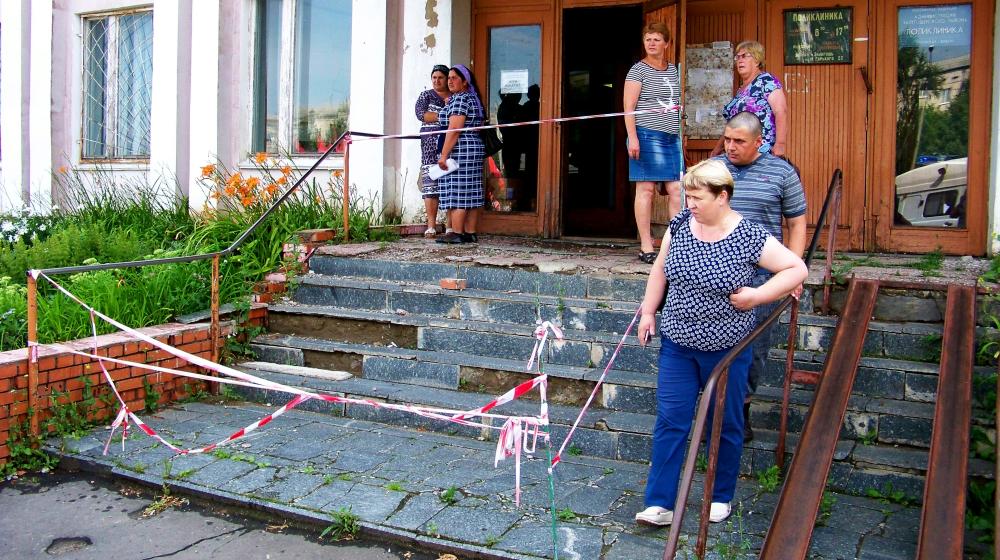 В посёлке Залегощь Орловской области коммунисты провели пикет против социальной политики власти