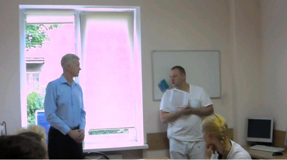 Кандидат в губернаторы Калиниградской области от КПРФ Игорь Ревин встретился с трудовым коллективом первой городской больницы
