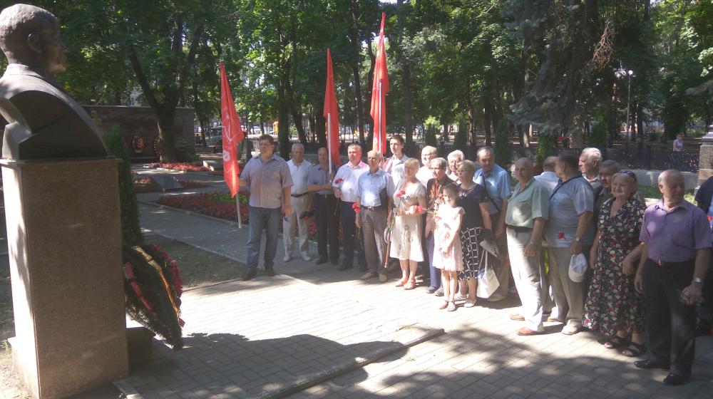 В Воронеже отметили 76-летие формирования Добровольческого Коммунистического стрелкового полка