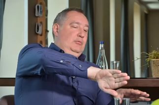 «Санкции, идеология и унижение». Статья московского публициста Ивана Мизерова
