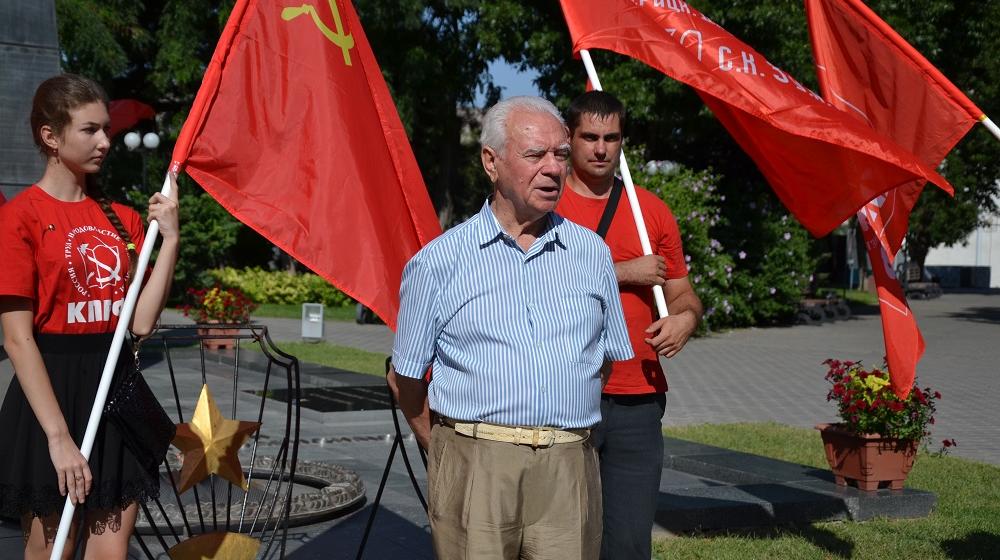 Астраханские коммунисты отметили День победы над Японией