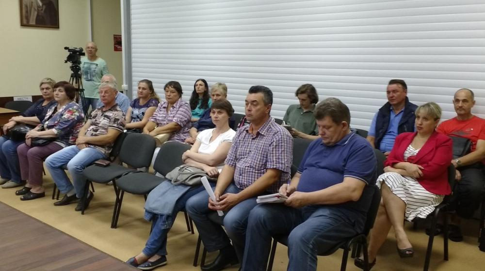 В Воронеже КПРФ борется за сохранение мини-рынков