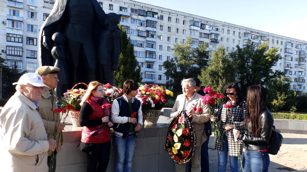 Оренбург. Коммунисты возложили цветы к памятнику Ф.Э. Дзержинскому и провели «Дзержинские чтения»