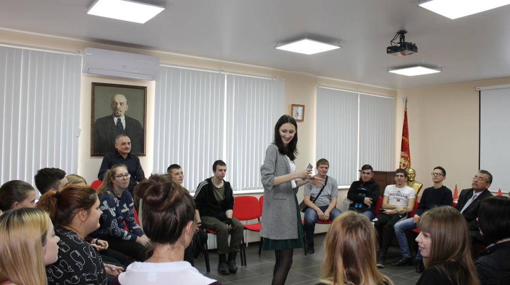 В Кемеровской области прошла областная комсомольская конференция и встреча с комсомольским активом Кузбасса