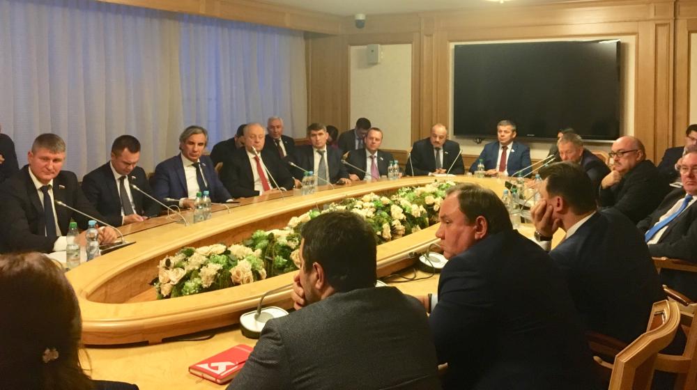 Дмитрий Новиков провел заседание парламентской группы дружбы с Кубой