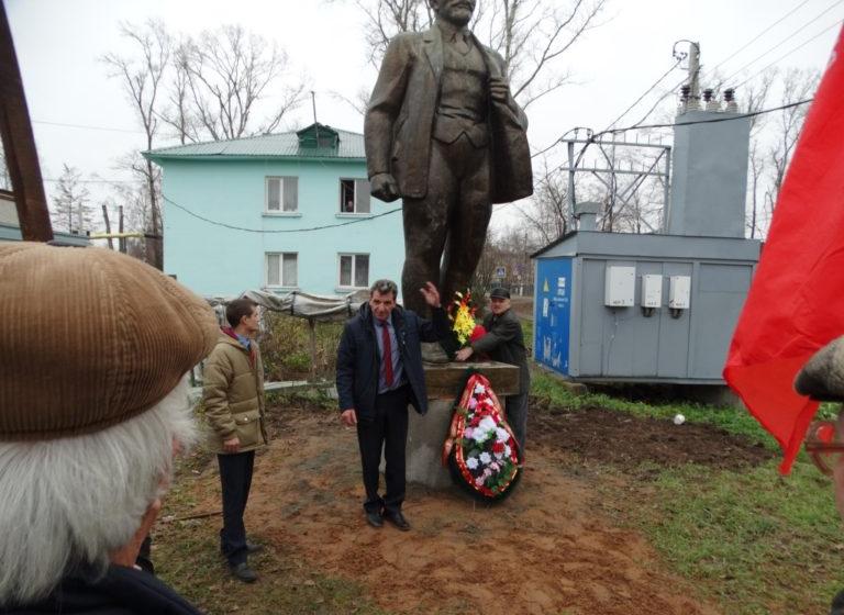 Нижегородская область. Шахунские коммунисты установили памятник Владимиру Ильичу Ленину 