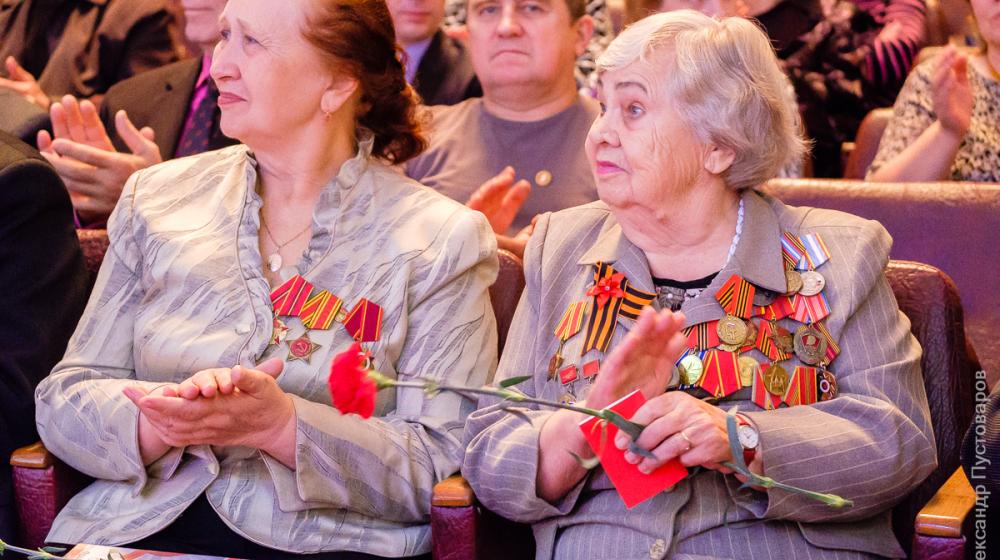 Праздник Великого Октября в Красноярске