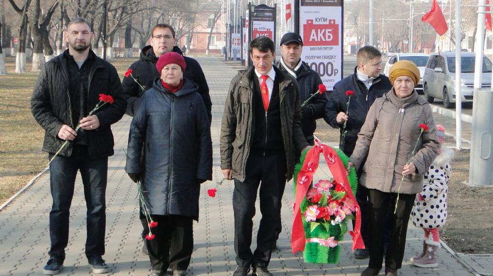 Коммунисты Благовещенска провели автопробег накануне столетия Великого Октября