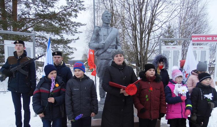 В Костромской области коммунисты восстановили памятник павшим землякам