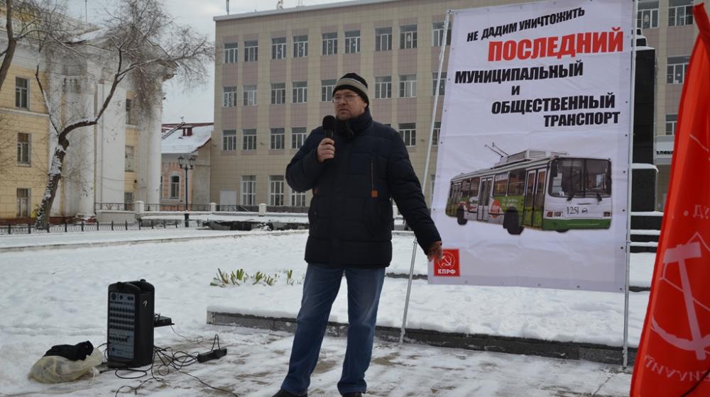 Астраханские коммунисты продолжают борьбу за сохранение троллейбусов