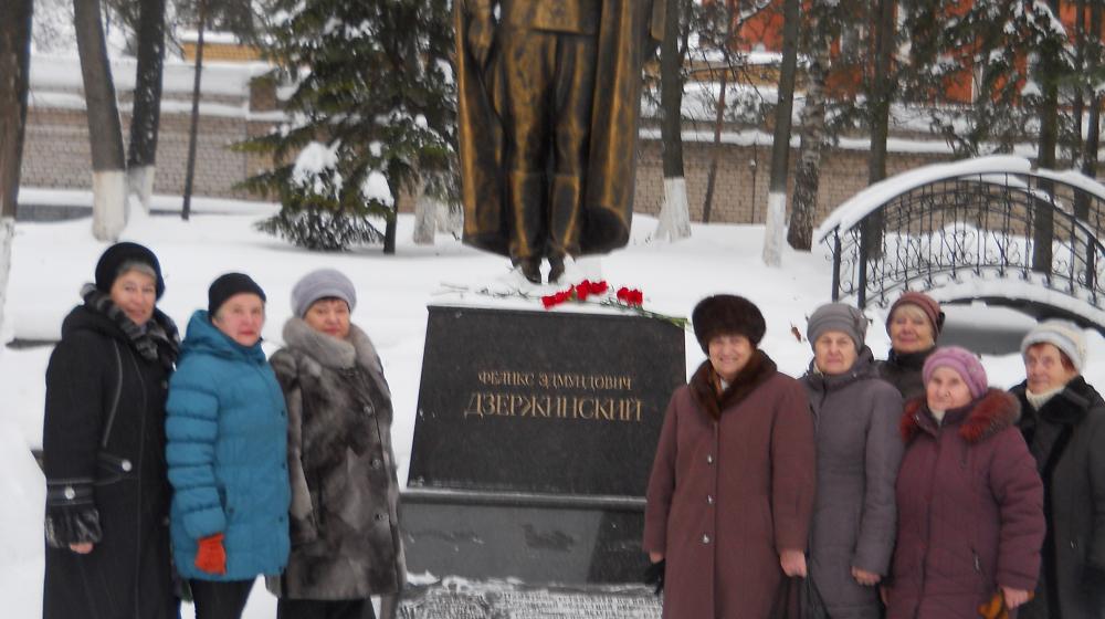 Коммунисты провели акцию протеста против антинародной политики Правительства Кировской области