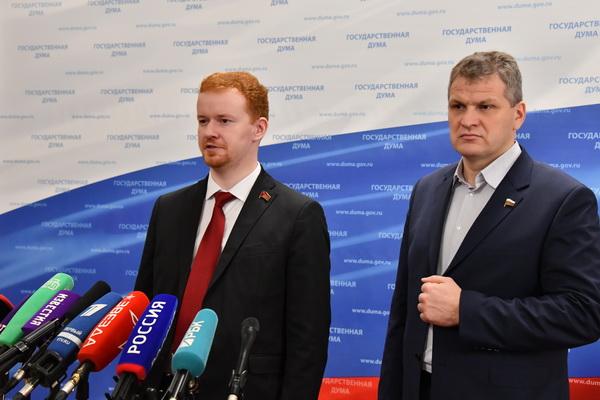Д.А. Парфенов: Все социальные инициативы действующей власти необходимо возвести в ранг системной работы