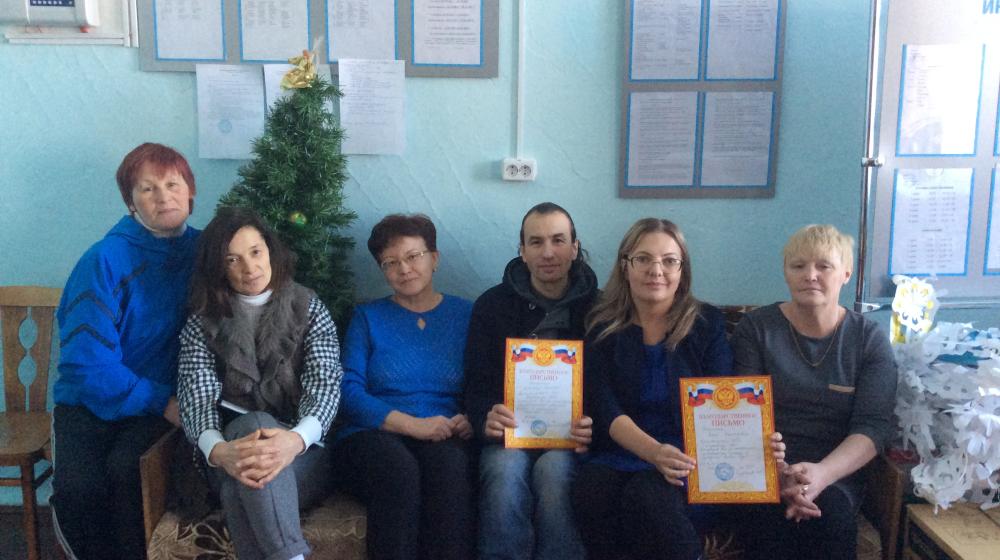 Депутат Владимир Поздняков направил новогодние подарки ученикам сельской школы в Забайкальском крае