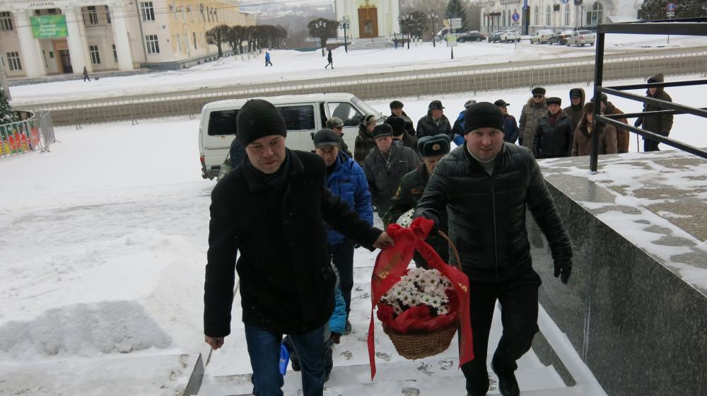 Коммунисты Чувашии почтили память В.И. Ленина