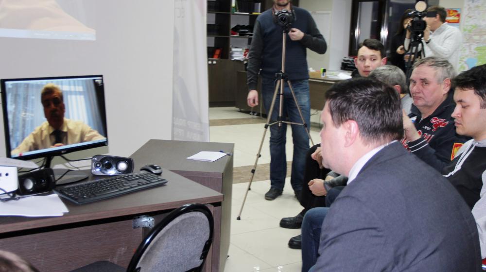 Открылся центр поддержки Павла Грудинина в Челябинске: кандидат в Президенты лично поблагодарил добровольцев по видеосвязи