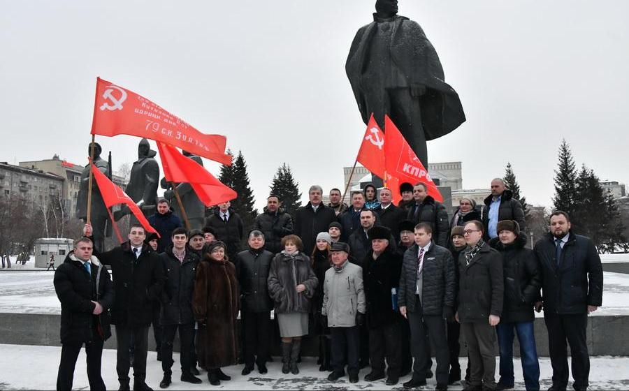 «Новосибирск – за Грудинина!». Народный кандидат продолжает рабочую поездку по Сибири