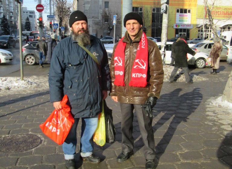 Саратовские коммунисты проводят активную уличную агитацию за П.Н. Грудинина