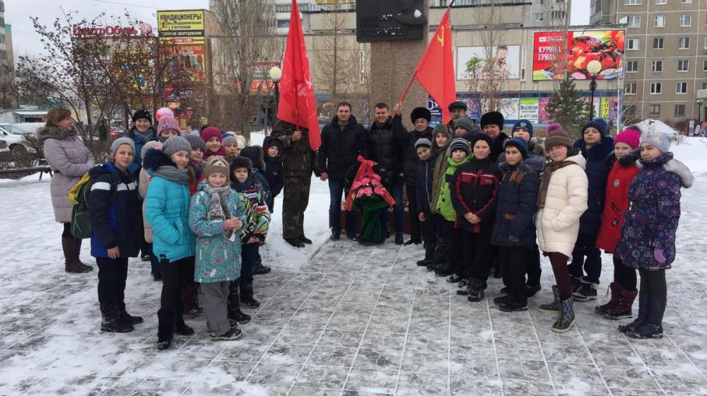 В честь юбилея Сталинградской битвы коммунисты Оренбурга провели памятные мероприятия 