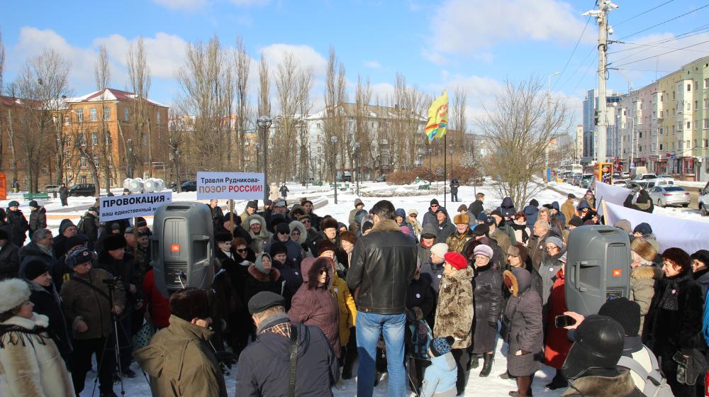 Калининградские коммунисты выступили в поддержку редактора газеты «Новые колеса» Игоря Рудникова