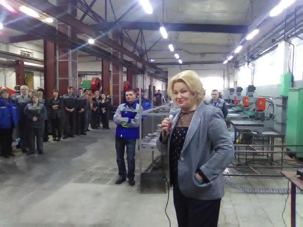 С жителями Новгородской области встретилась доверенное лице кандидата на должность Президента РФ П.Н. Грудинина - Н.А. Останина