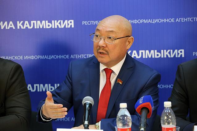 Лидер калмыцких коммунистов Николай Нуров представил избирательный штаб Павла Грудинина