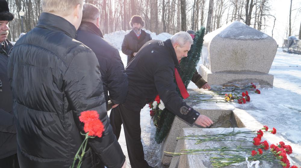 Нижегородские коммунисты почтили память воинов-интернационалистов