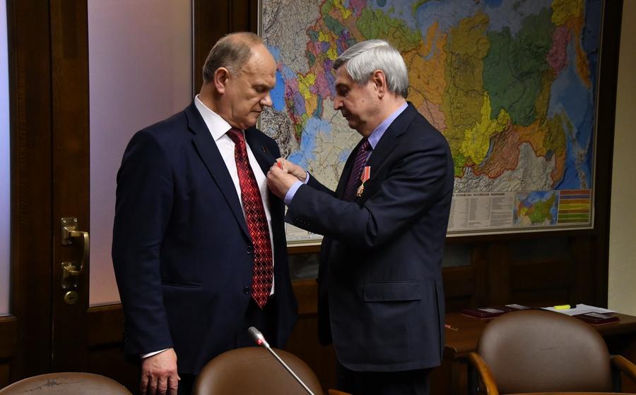 Фракция КПРФ приняла к рассмотрению пакет законопроектов народного кандидата в Президенты Павла Грудинина
