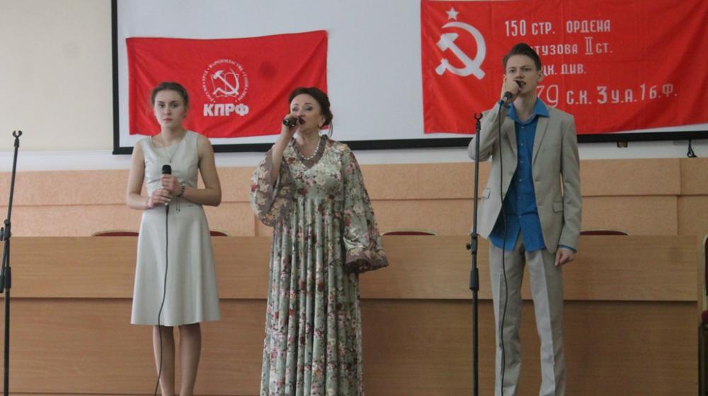 В Пскове прошло Тожественное собрание в честь 100-летия Красной Армии