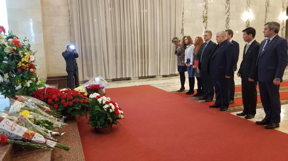 К.К. Тайсаев принял участие в приеме в Посольстве КНДР, организованном по случаю 76-летия со дня рождения Ким Чен Ира