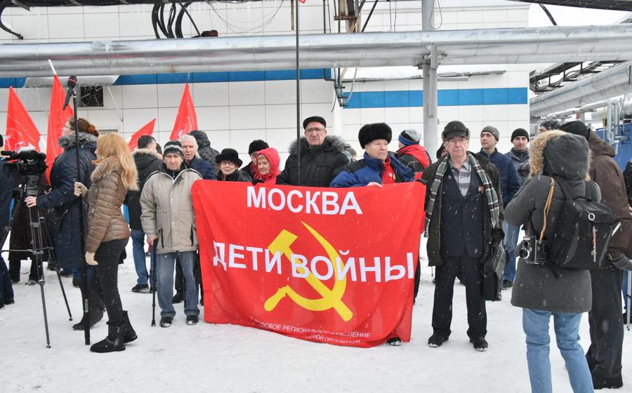 Геннадий Зюганов: Очень благодарны Павлу Грудинину за помощь многострадальному Донбассу