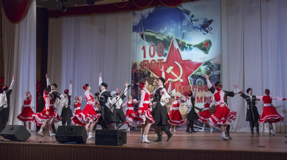 В Краснодаре при поддержке крайкома КПРФ прошел большой концерт в честь столетия Красной Армии