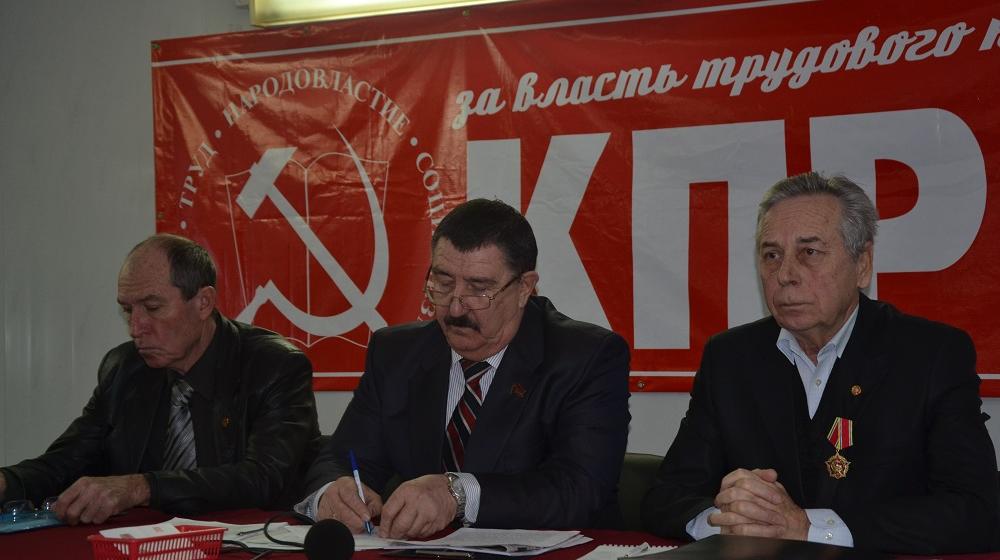 Астраханские коммунисты провели Пленум и памятные мероприятия