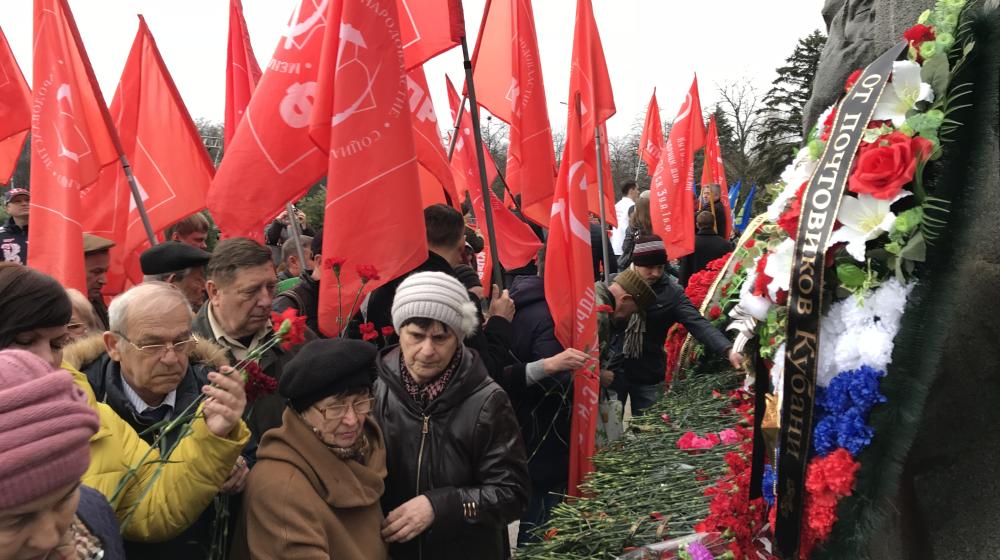 Активисты КПРФ отметили 75-ю годовщину освобождения Краснодара от фашистских оккупантов